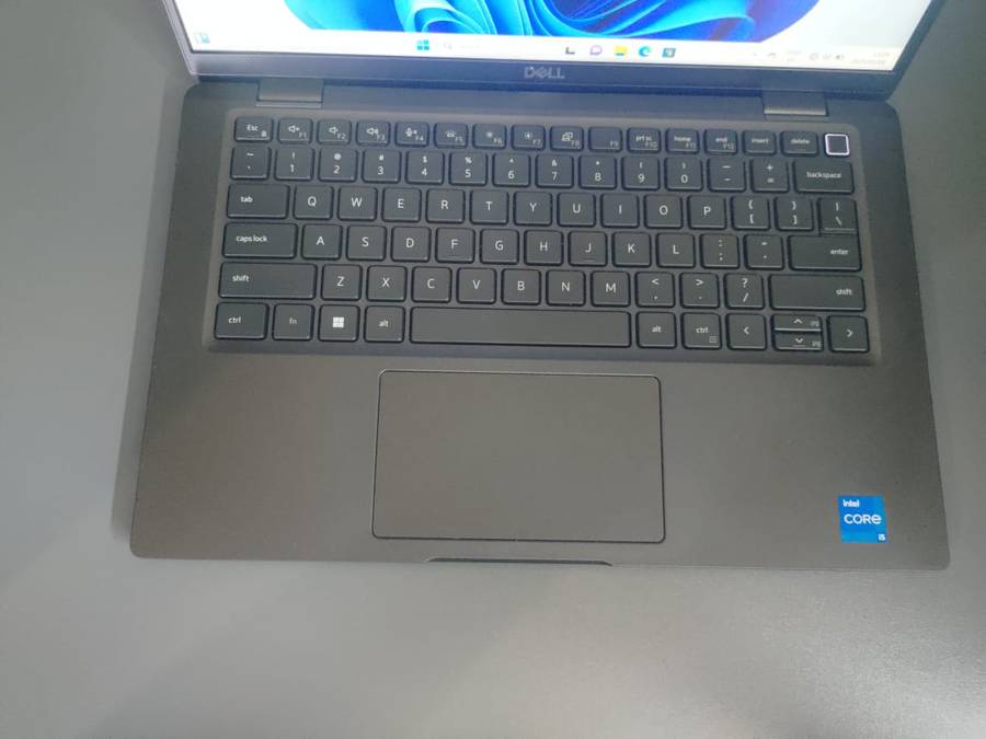 Dell Latitude 7430  Intel Core i5 - 12th Generation Ultrabook