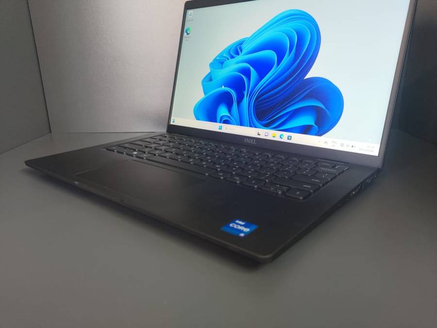 Dell Latitude 7430  Intel Core i5 - 12th Generation Ultrabook