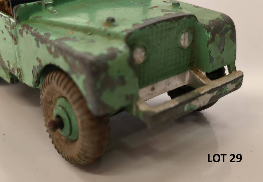 Dinky Toys - #340 Land Rover w/ Trailer (Lot 29)