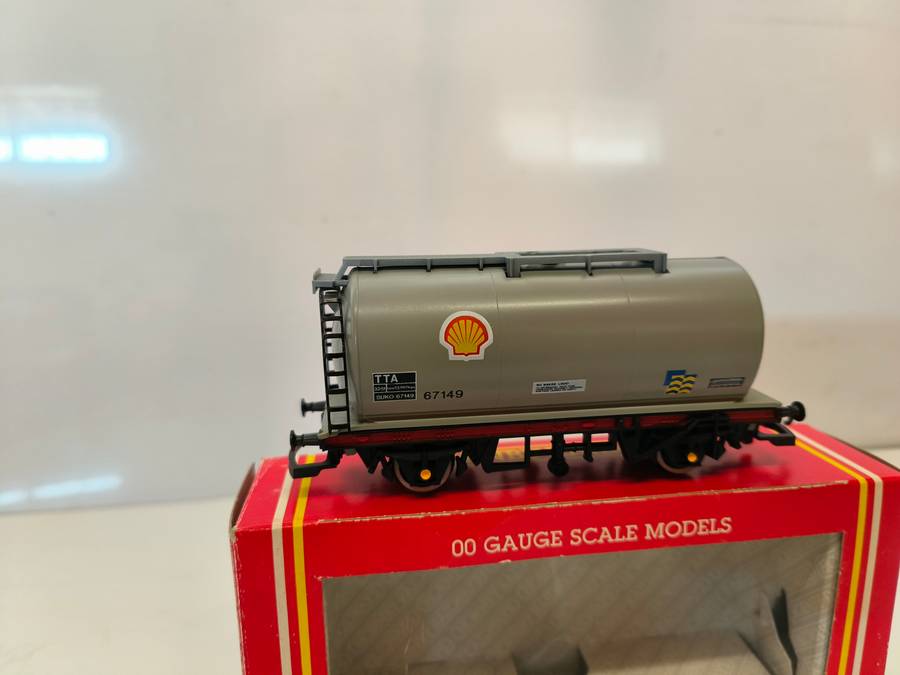Hornby Tank Wagon "Shell" - MiB (Lot 331)