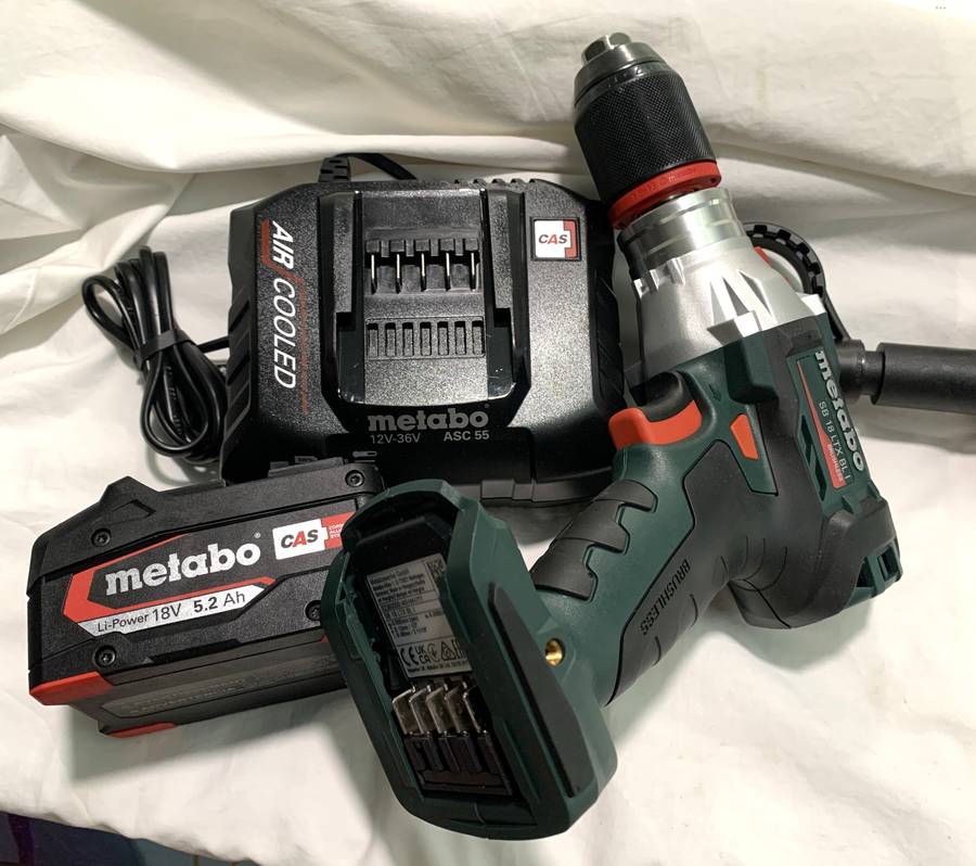 New Metabo 120Nm cordless Hammer Drill with battery and charger.