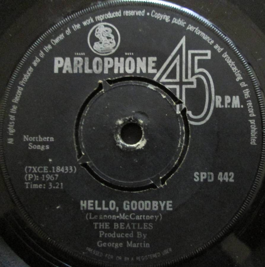 THE BEATLES - I AM A WALRUS / HELLO, GOODBYE    (7 SINGLE/VINYL)