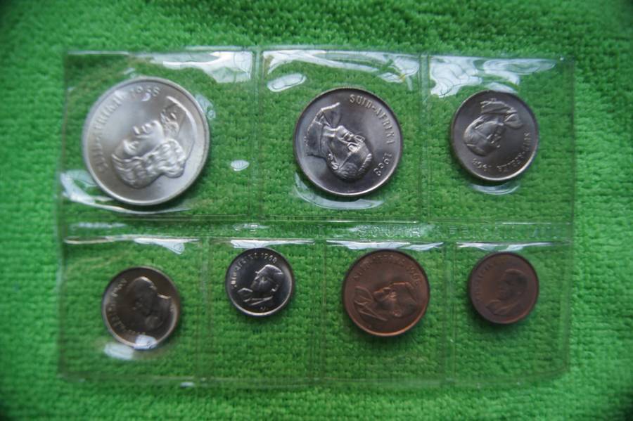 1968 SA Mint Pack - Van Riebeeck (Afrikaans) - incl Silver Rand