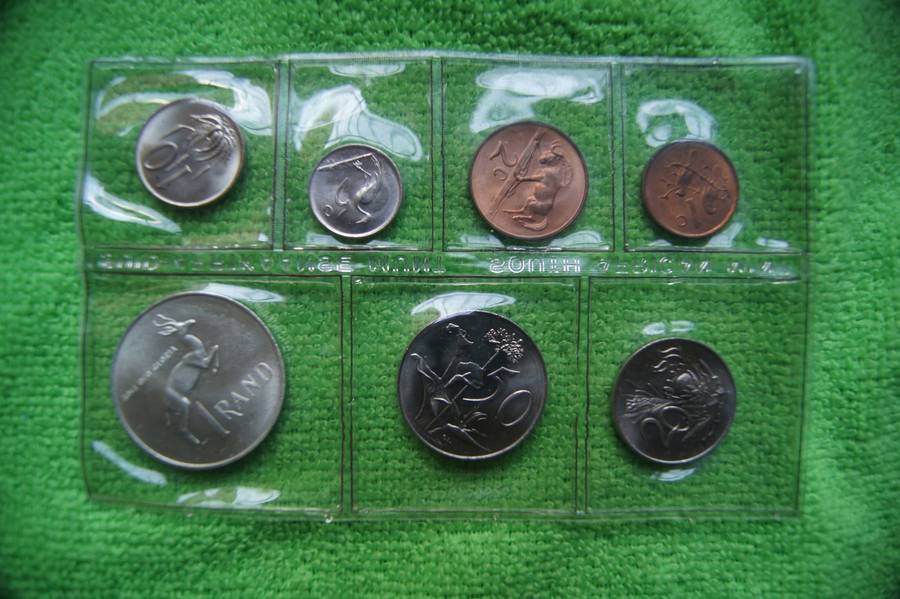 1968 SA Mint Pack - Van Riebeeck (Afrikaans) - incl Silver Rand