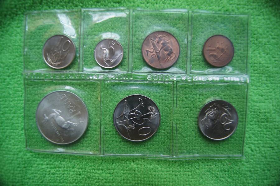 Two 1968 Mint Packs - English and Afrikaans (incl Silver Rand) Lot 2