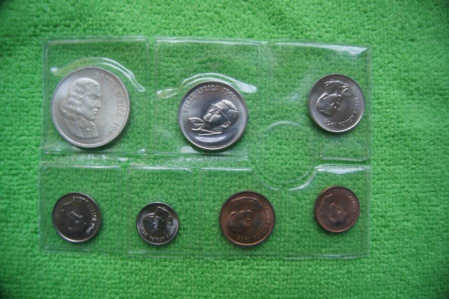1968 SA Mint Pack - Van Riebeeck (English) - incl Silver Rand