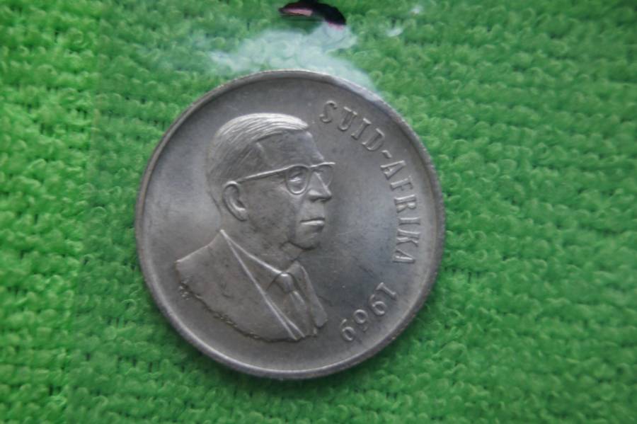 1967+1969 South Africa Silver R1 - Verwoerd and Donges (Afrikaans) (Bid is per coin to take both)