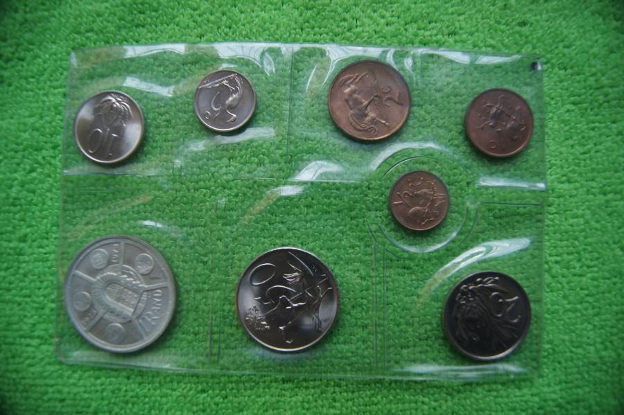 1974 Uncirculated Mint Pack (Incl Silver Rand)