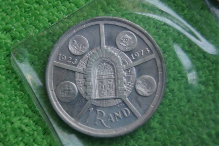 1974 Uncirculated Mint Pack (Incl Silver Rand)