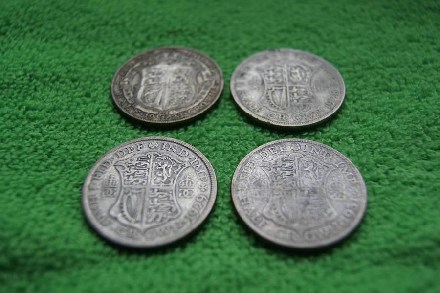 Great Britain Half Crown Collection - (Over 87 actual grams of Silver) - 15 Coins