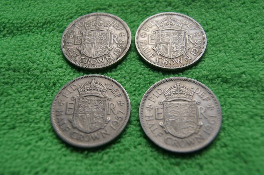 Great Britain Half Crown Collection - (Over 87 actual grams of Silver) - 15 Coins