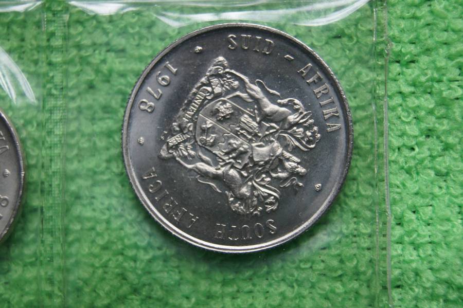 Consecutive Year SA Mint Packs, 1977 and 1978 (Bid per pack to take both)(1978 Rand PL?)