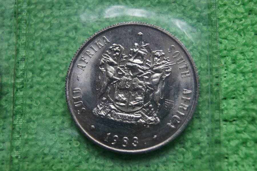 Consecutive Year SA Mint Packs, 1983 and 1984 (Bid per pack to take both)