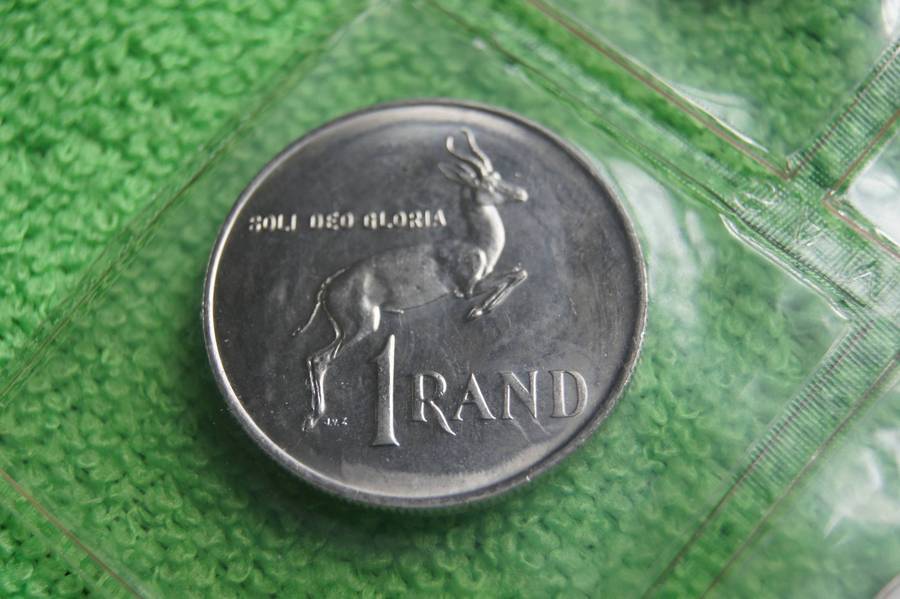 Consecutive Year SA Mint Packs, 1983 and 1984 (Bid per pack to take both)