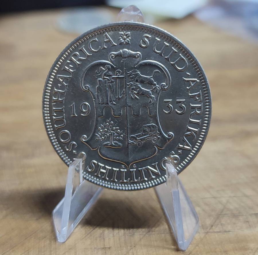 1933 TWO SHILLINGS (2 SHILLINGS) - RARE AND STUNNING CONDITION!