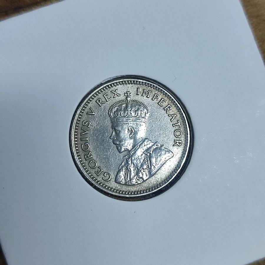 1933 SIXPENCE - STUNNING CONDITION!