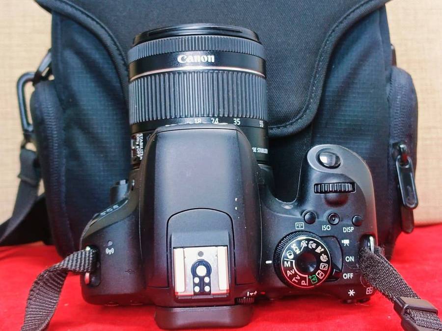 Canon EOS 800D DSLR Camera Bundle