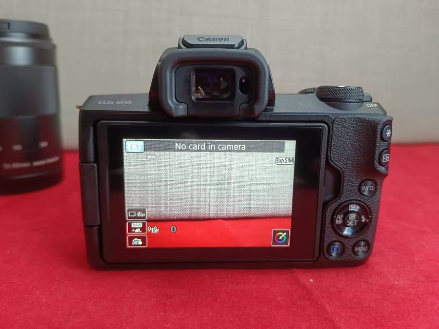 Canon EOS M50 Camera Kit