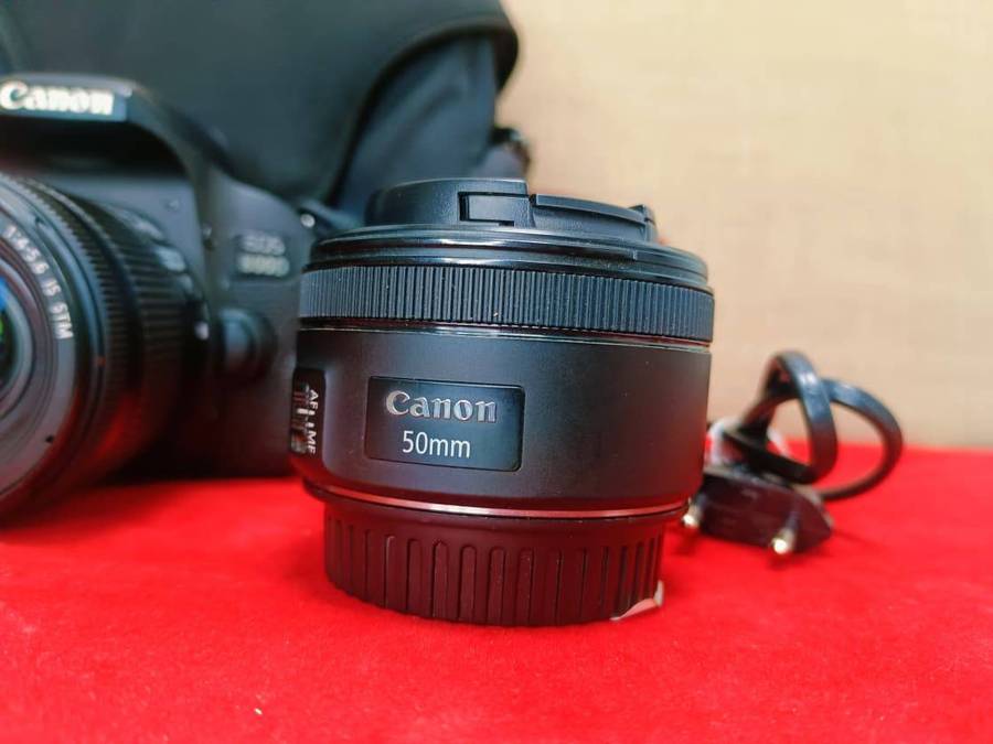 Canon EOS 4000D DSLR Two-Lens Kit