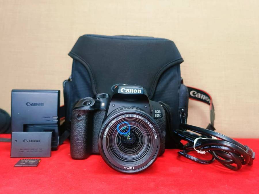 Canon EOS 800D DSLR Camera Bundle