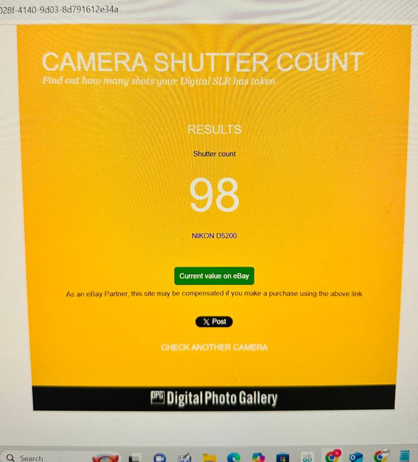 Nikon D5200 DSLR Camera Bundle  Like New (Shutter Count: Only 98!)