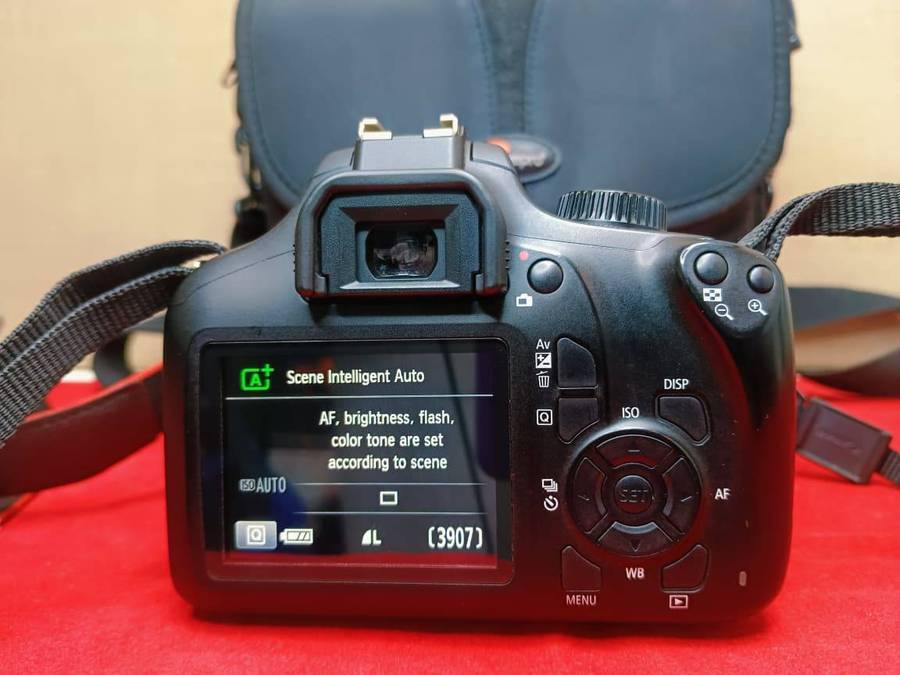 Canon EOS 4000D DSLR Two-Lens Kit