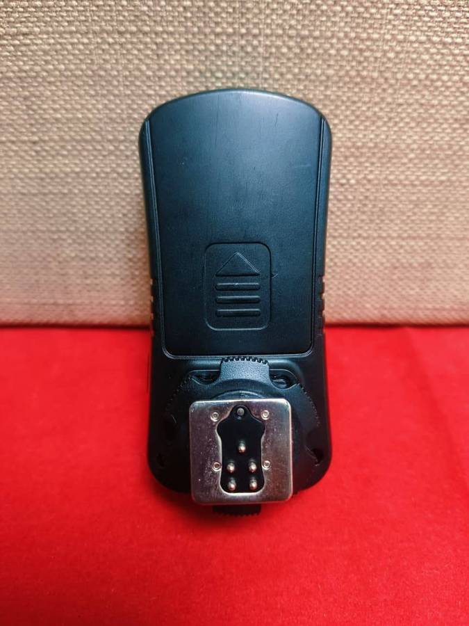 Yongnuo Digital RF605C Wireless Flash Trigger Transceiver