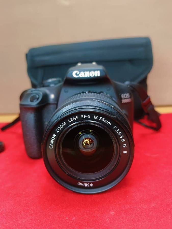 Canon EOS 2000D DSLR Camera Kit - Excellent Condition!