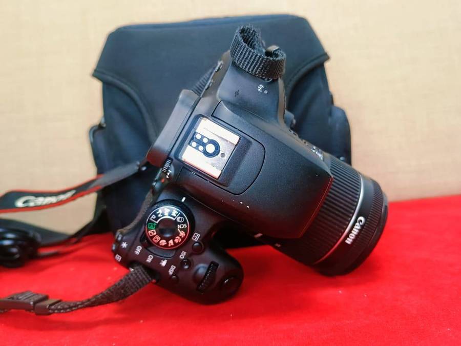 Canon EOS 800D DSLR Camera Bundle