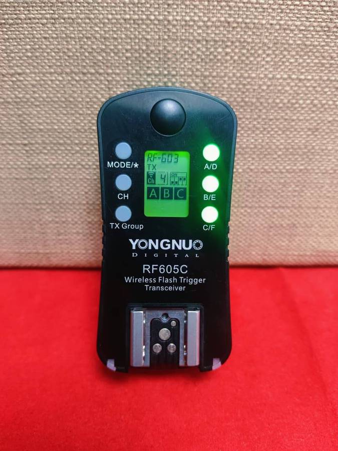 Yongnuo Digital RF605C Wireless Flash Trigger Transceiver
