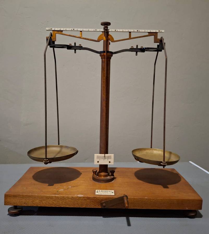 Decorative Antique apothecary scale