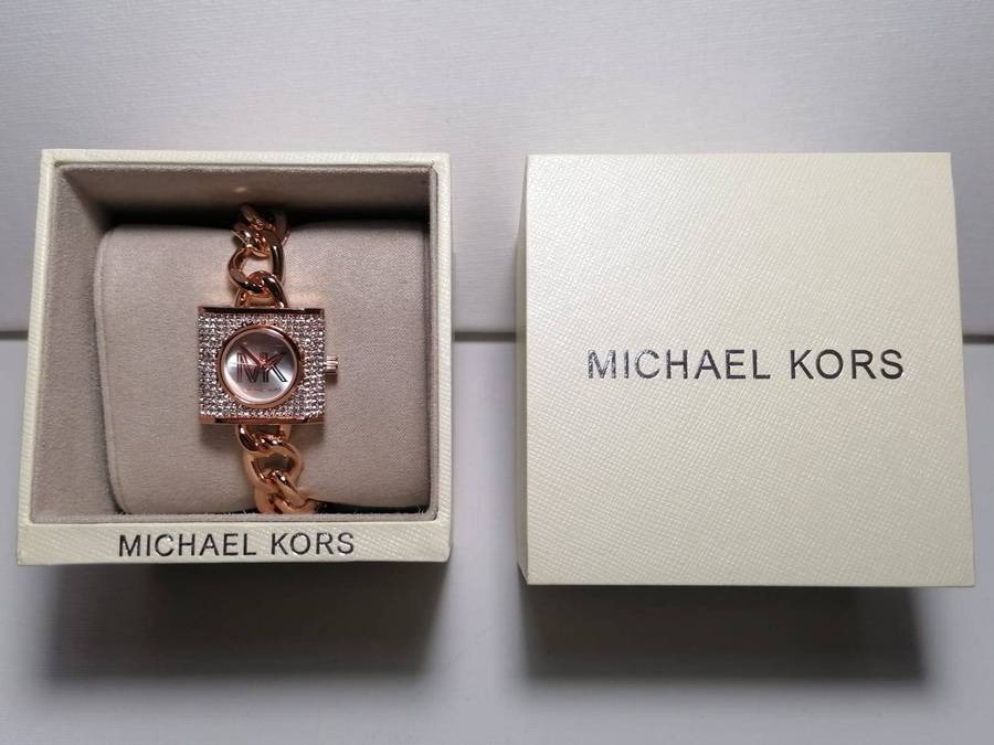 ***Michael Kors Women Watch***