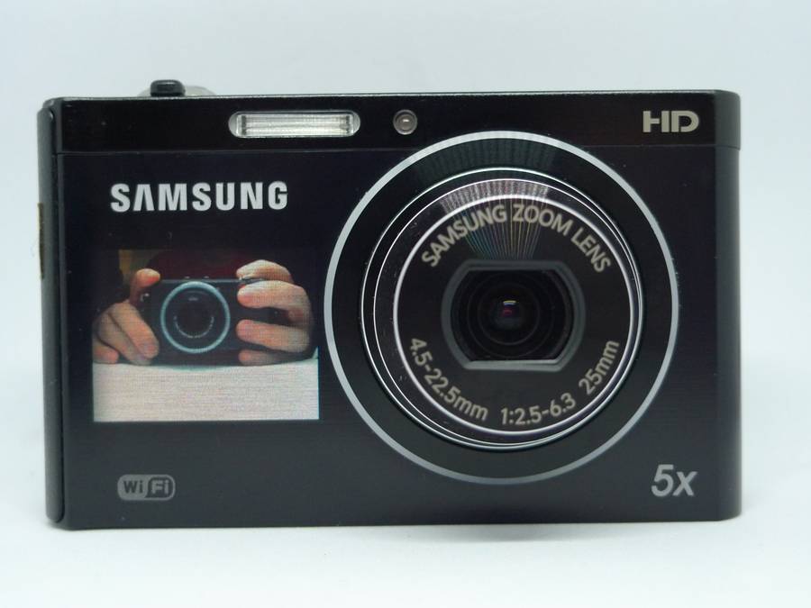 Samsung DV300F - 16 Megapixels - 5x Optical Zoom - WiFi