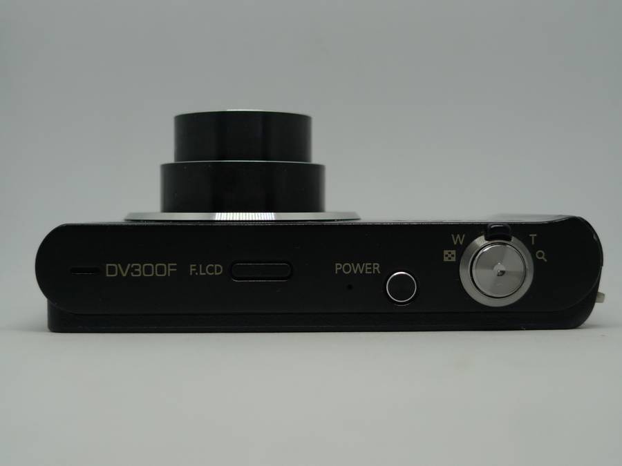 Samsung DV300F - 16 Megapixels - 5x Optical Zoom - WiFi