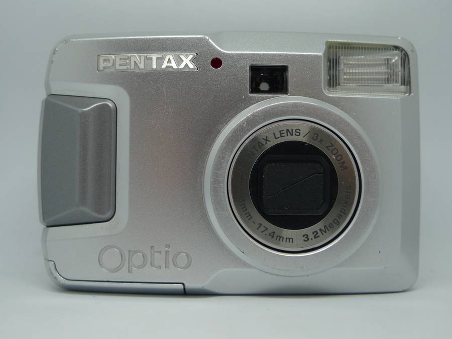 Pentax Optio 30 - 3x Optical Zoom - 3 Megapixels