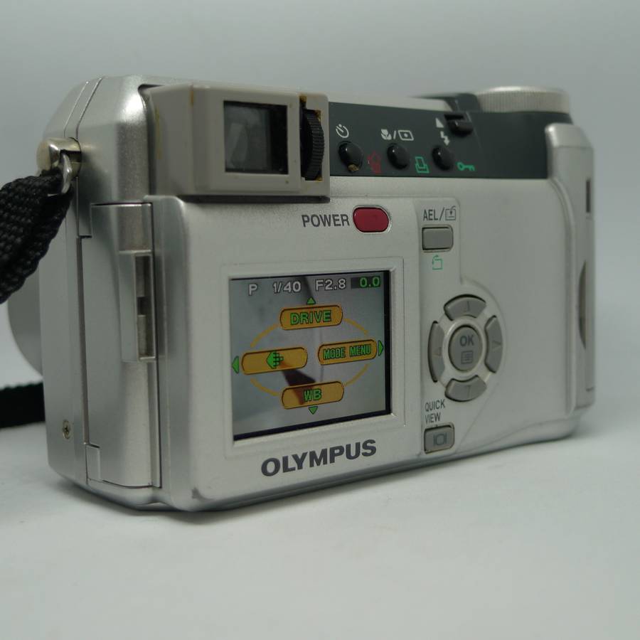 Olympus C740 | 10x Optical Zoom | 3.2 Megapixels