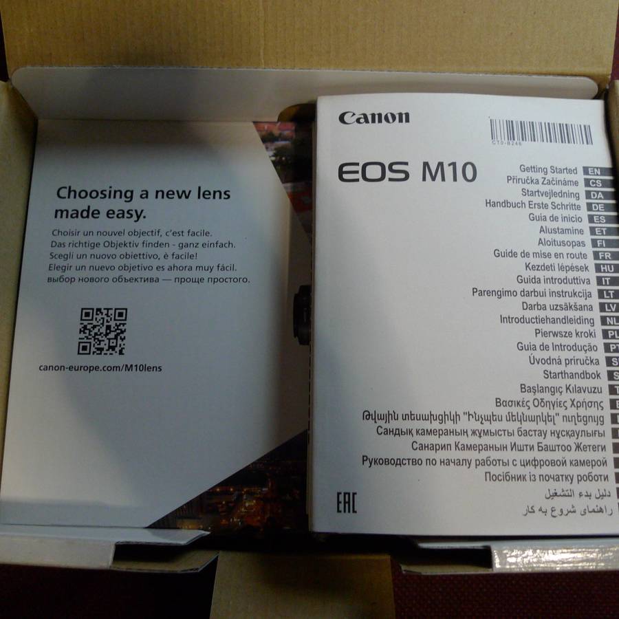 Canon EOS M10