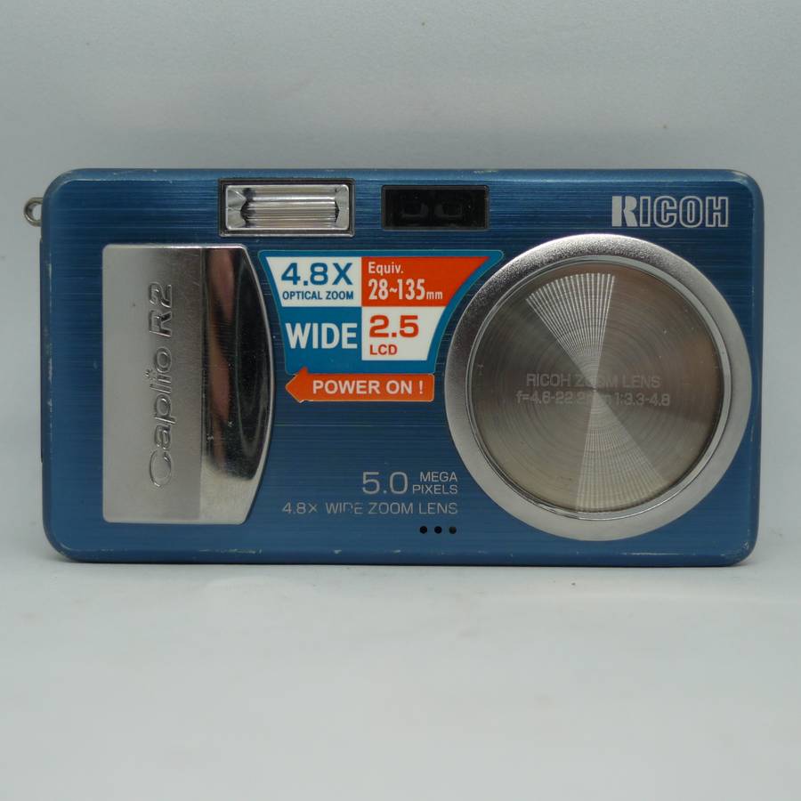 Ricoh Caplio R2 - 5 Megapixels - 4.8x Optical Zoom