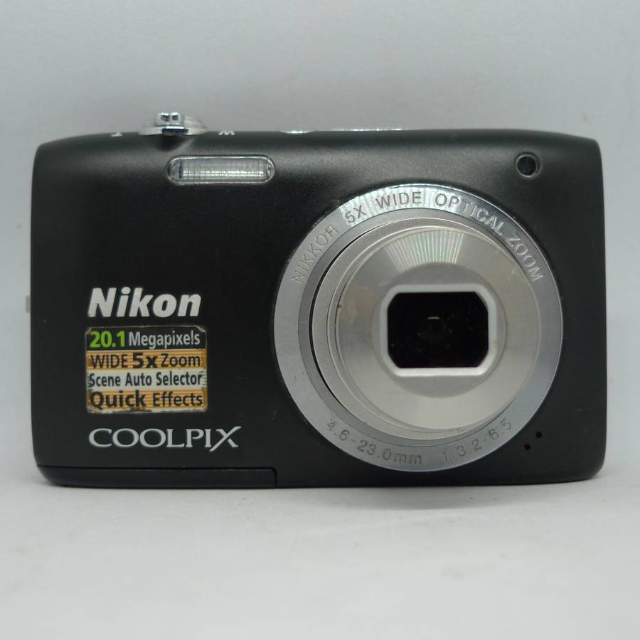 Nikon Coolpix S2800 - 20 Megapixels - 5 x Optical Zoom