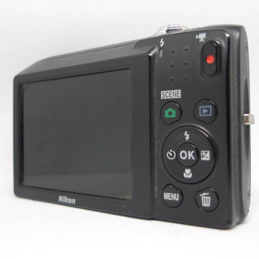 Nikon Coolpix S2800 - 20 Megapixels - 5 x Optical Zoom