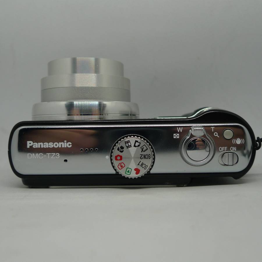 Panasonic Lumix TZ3 - 10x Optical Zoom - 7.2 Megapixels