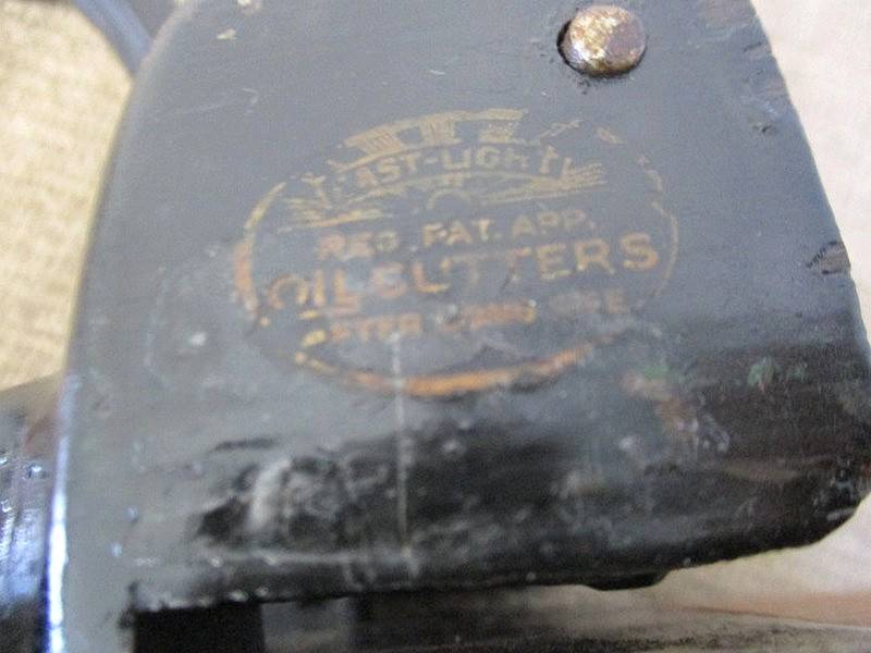 Old Vintage Heavy Duty Two Hole Cast Iron Paper Punch