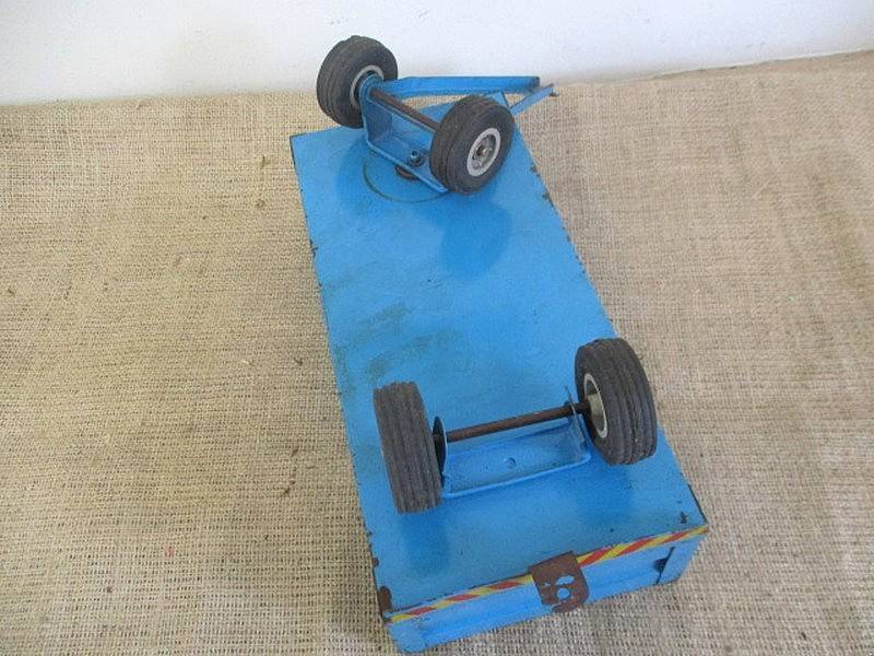 Highly Collectable Vintage "Strike" Steerable Farm Trailer With Bulk Sides