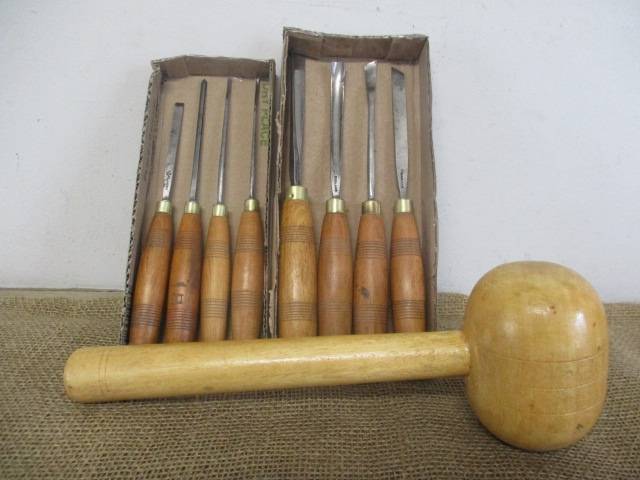 Super Rare Antique/Vintage Set of 8 Ward & Payne / S.J.Addis Wood Carving Knifes