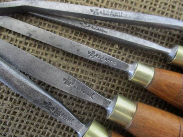 Super Rare Antique/Vintage Set of 8 Ward & Payne / S.J.Addis Wood Carving Knifes