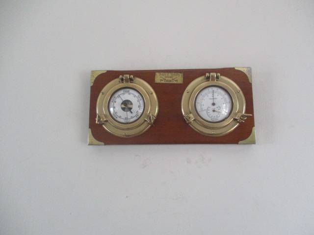 Lovely Vintage Barostar Brass Mini Porthole Weather Station On Wall Mount Wooden Base