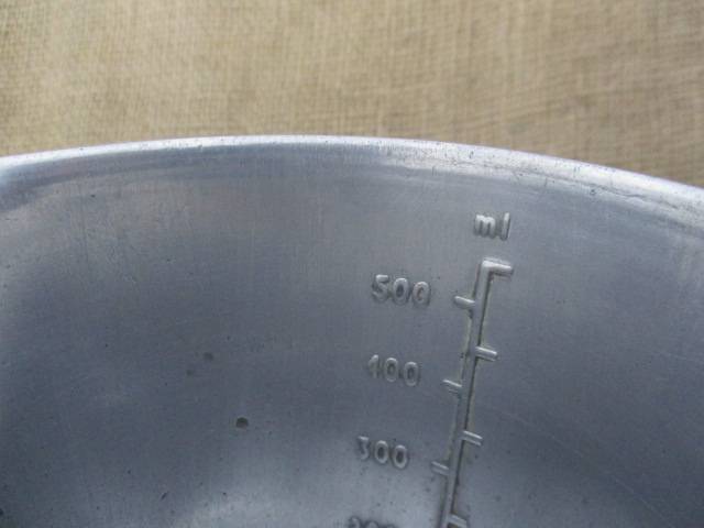Two Nice Vintage 1lt & 500ml Aluminum Measuring Jugs