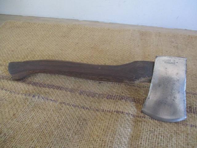 Beautiful Sought After Vintage 1 1/2lb Elwell Hand Axe