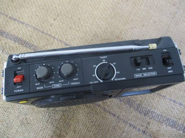 An Awesome Vintage Sony ICF - 5450B FM/AM 3 Band Portable Radio         Approx 1980's