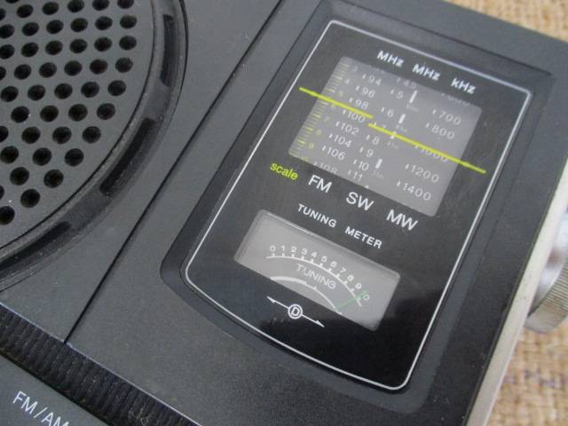 An Awesome Vintage Sony ICF - 5450B FM/AM 3 Band Portable Radio         Approx 1980's